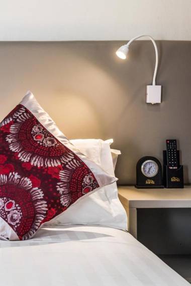 YEHS Hotel Sydney QVB