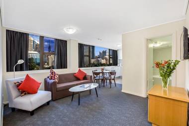 Apartment at College St