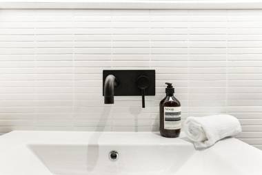 Stylish 1 bedroom retreat in trendy Surry Hills - 6 BRK