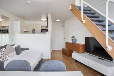 S203S - The Loft by Darling Harbour