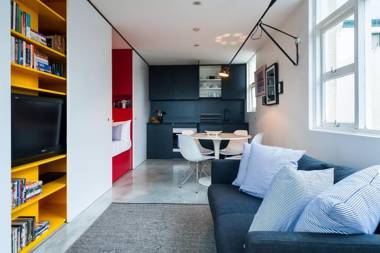 Designer Pad with a View