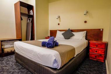 Pioneer Station Motor Inn