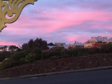 Noah's Stanley Luxury Bed and Breakfast