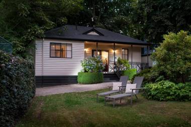 Moulton Park Estate - Cottages