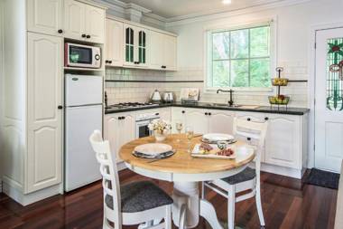 Moulton Park Estate - Cottages