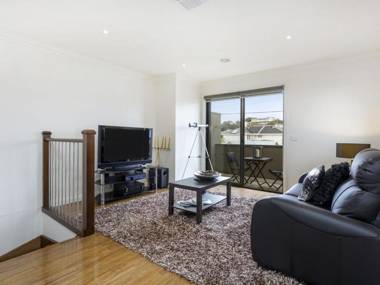 LA DOLCE VITA RETREAT - RYE