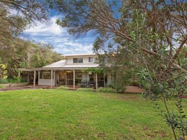 MOONAH SANDS - RYE.....