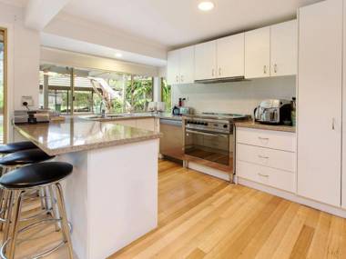 MOONAH SANDS - RYE.....