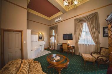 Denison Boutique Hotel