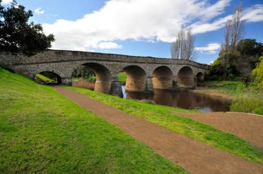 Sargeants & Armoury Cottages [1823]