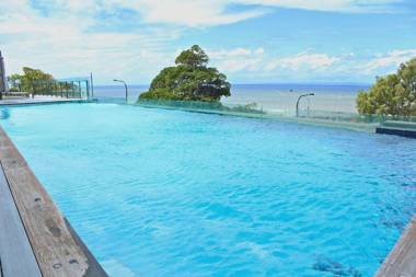 Oaks Redcliffe Mon Komo Suites