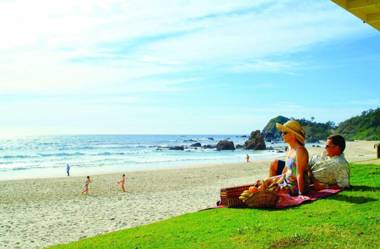 South Pacific Apartments