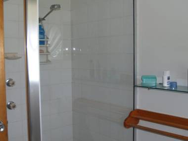 Rocky Beach Cottage 26 Pacific Drive