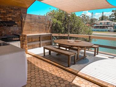 Studio Fran - Port Macquarie canals