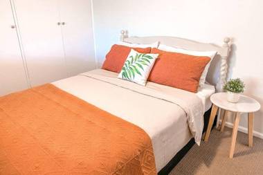 Harrys @ Shelly Beach - family home with pool