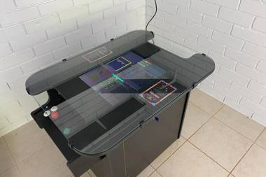 Harrys @ Shelly Beach - family home with pool