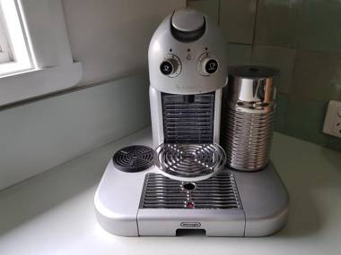 LONSDALE ON GLANEUSE