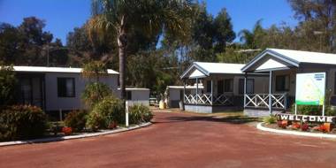 Pinjarra Caravan Park and Cabins