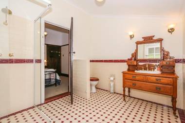 Rosebridge House Bed & Breakfast Adult Retreat