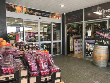 Hensman 5 Shenton Park Cosey Apartment