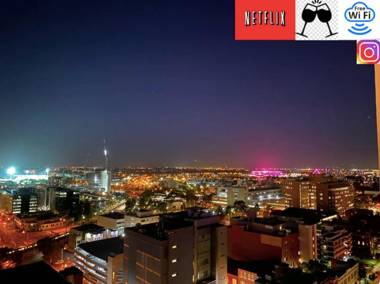 LOCATION LOCATION CITY VIEWS NETFLIX WIFI WINE