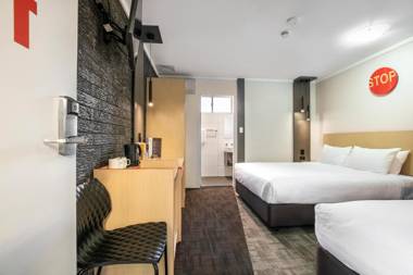 Nightcap at Jamison Hotel