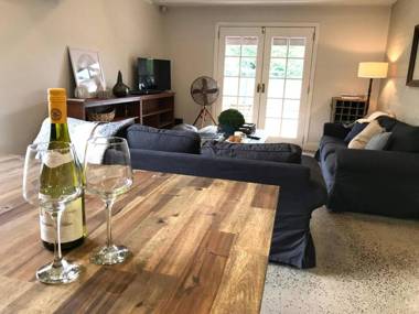 YSG The Edward Townhouse 151 - Walk To Town