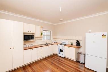 Kinross on Cox Sweet Neat & Simple + Wifi