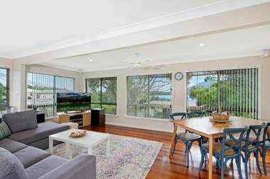 Number One - tranquility views walk to beach