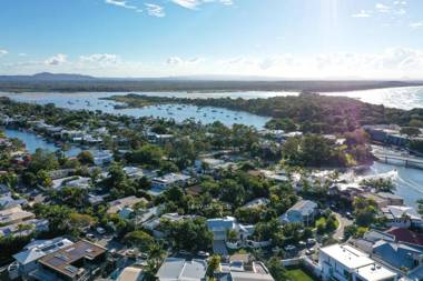 Island living in the heart of Noosa