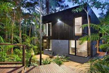 Luxury rainforest retreat Little Cove