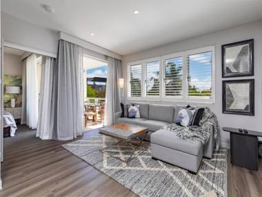 Sleek modern and comfortable on Hastings Street