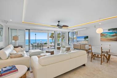 Beachfront luxury Hastings Street