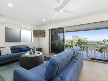 Breathtaking views across Noosa - Unit 1 Taralla 18 Edgar Bennett Avenue