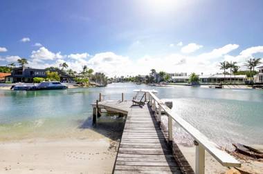 Waterfront on Witta Circle