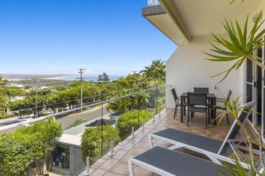 Impressive Views of Noosa - Unit 8 Taralla 16 Edgar Bennett Avenue Noosa Heads