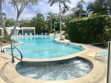 Oasis Rooftop Spa Apartment