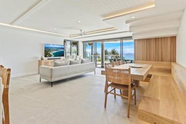 Premium beach location Hastings Street