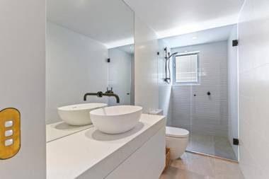 Premium beach location Hastings Street