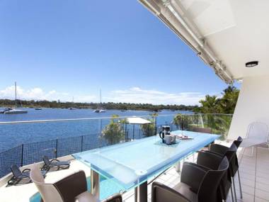 Aqua Linea 3 Noosa Parade 82