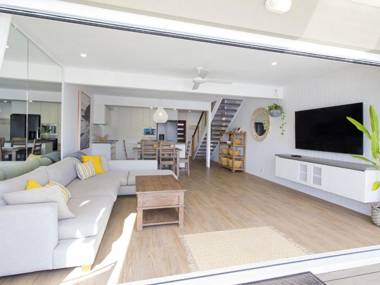 Driftwood 4 Barbados Crescent 9