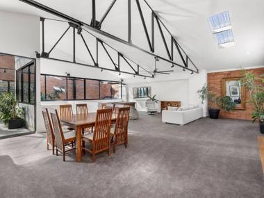 Parry Street 186 Unit 2