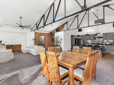 Parry Street 186 Unit 2