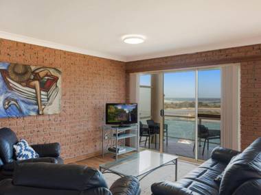 Grand Pacific 1 Unit 4