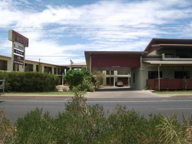 Spinifex Motel and Serviced Apartments