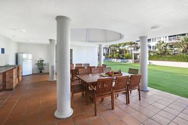 Beachside Resort Kawana Waters