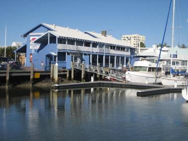 Dockside Apartments Mooloolaba