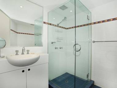 Little Hill 3 - Two Bedroom Apartment on Parkyn Parade