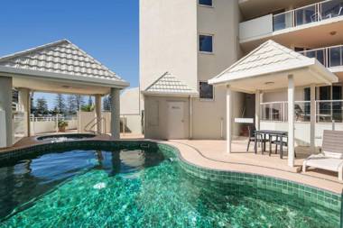 Mooloolaba Beachfront Apartment