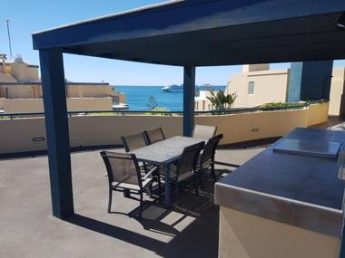 Beachside Mooloolaba Apartment with a View!